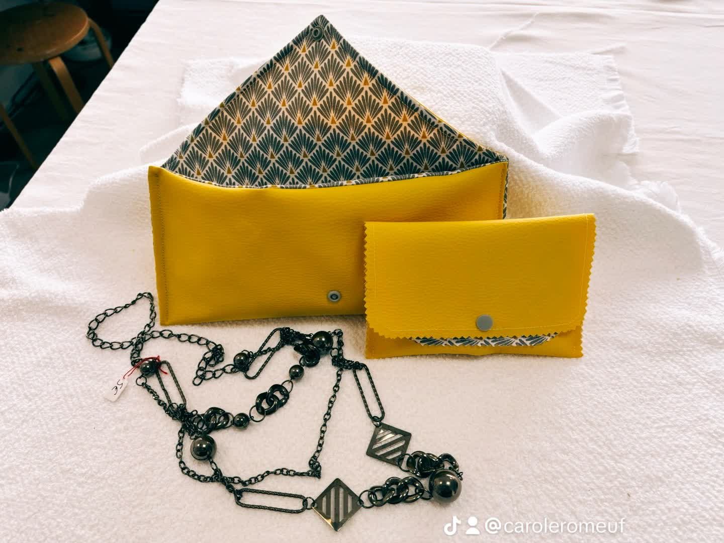 Pochette + porte monnaie